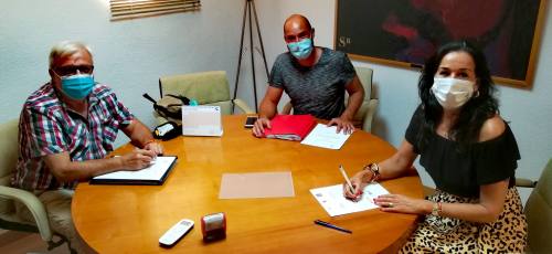 Firma del convenio entre la Fundaci�n Jorge Ali� y la Asociaci�n Dar Al Karama