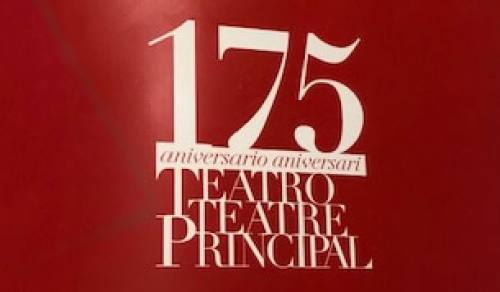La presidenta de la Fundación Jorge Alió asiste a la inauguración de la exposición del 175 aniversario del Teatro Principal de Alicante