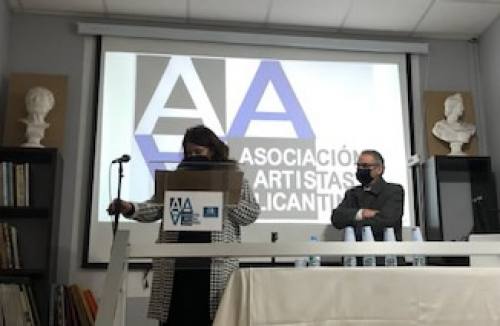 María López, presidenta de la Fundación Jorge Alió, en el acto del XXV aniversario de la Asociación de Artistas Alicantinos