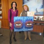 Adriana Azzimonti dona uno de sus cuadros a la Fundación
