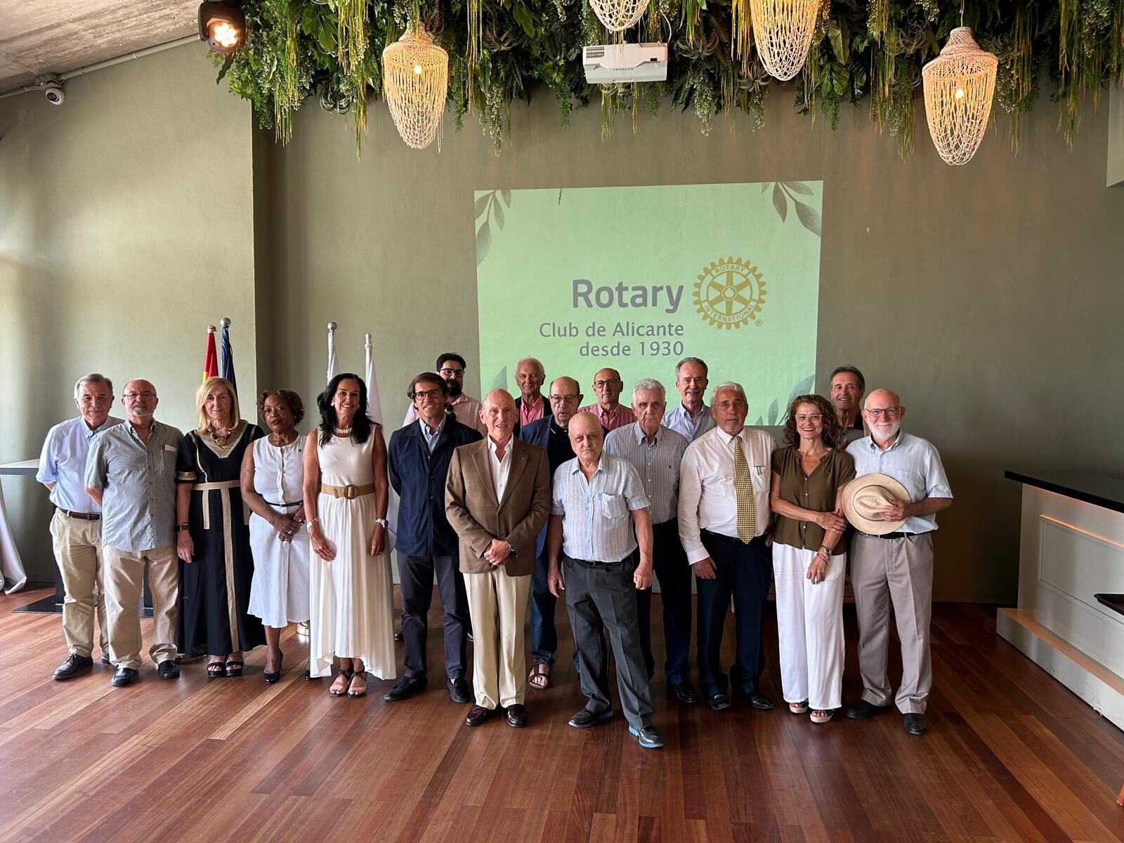 Foto Invitación al Diputado de Cultura en Rotary Club de Alicante